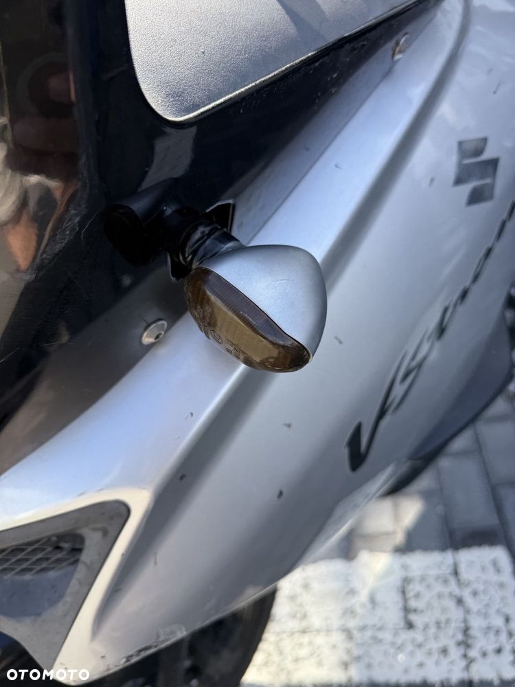 Suzuki V-STROM - 11