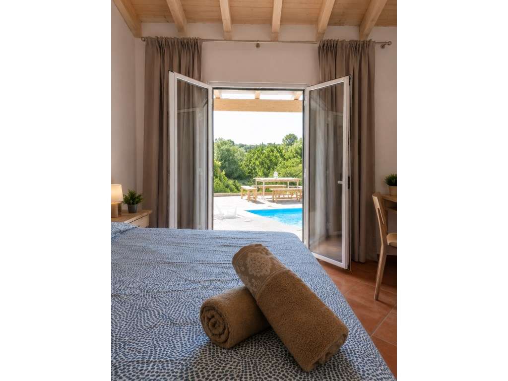 Moradia T2+1 com piscina em Moncarapacho , Algarve - Grande imagem: 3/17