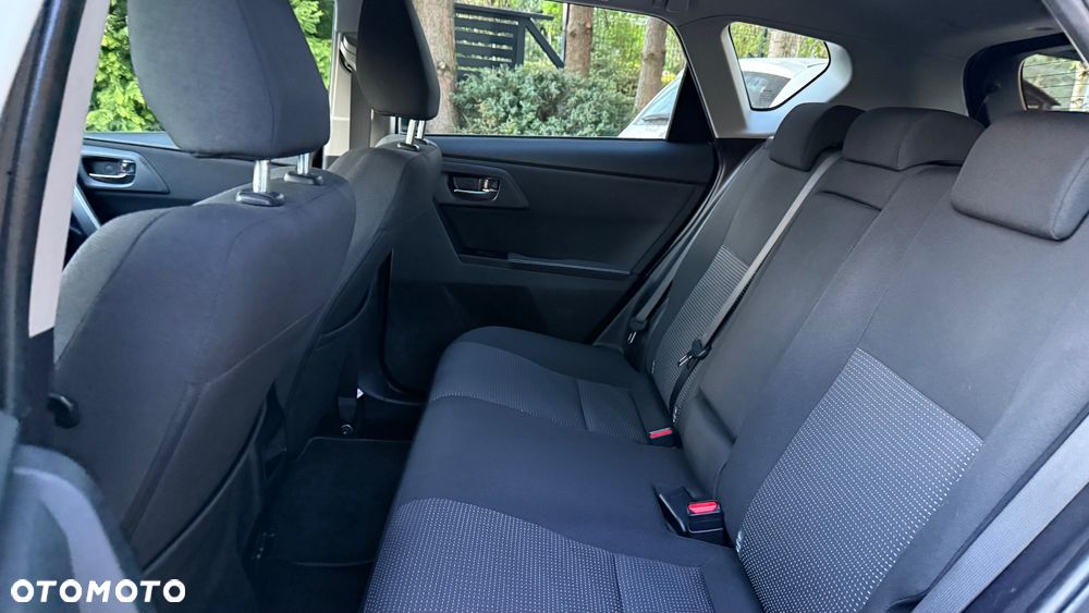 Toyota Auris 1.8 HSD Prestige - 34