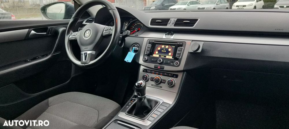 Volkswagen Passat Variant 2.0 TDI Comfortline DPF - 9