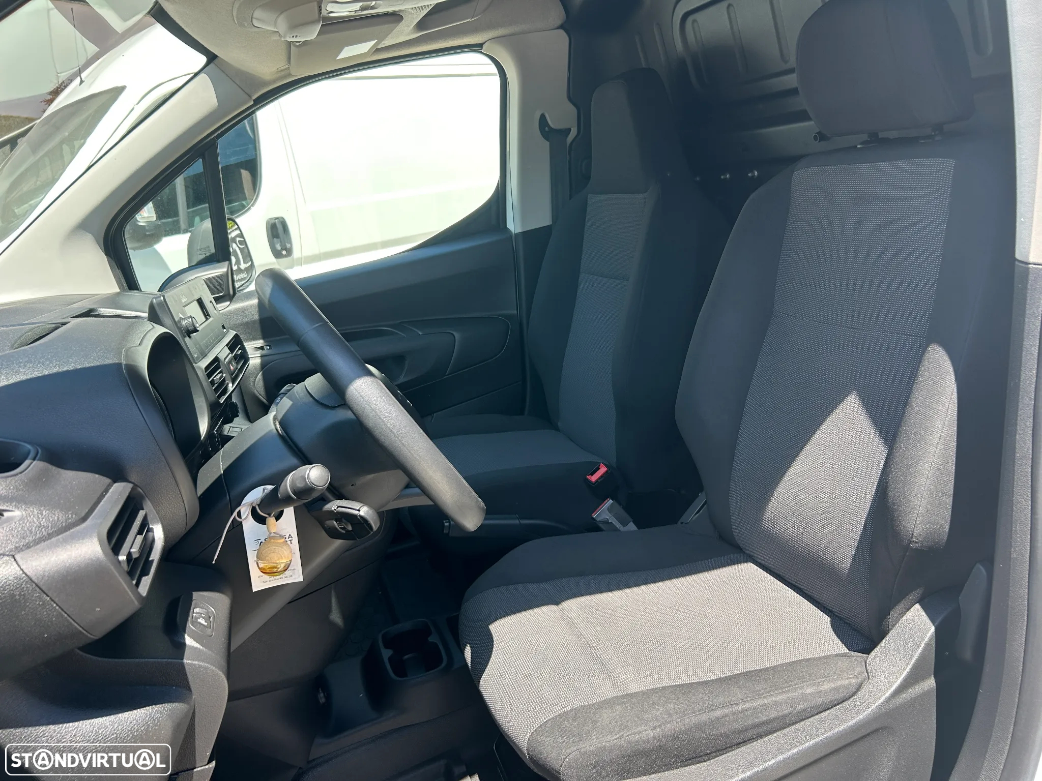 Citroën BERLINGO 1.6 BLUE HDI XL - 10