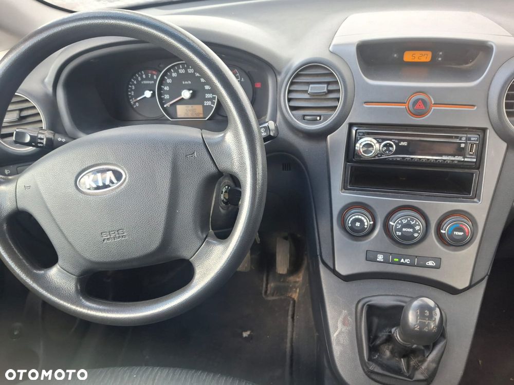 Kia Carens 2.0 EX - 25