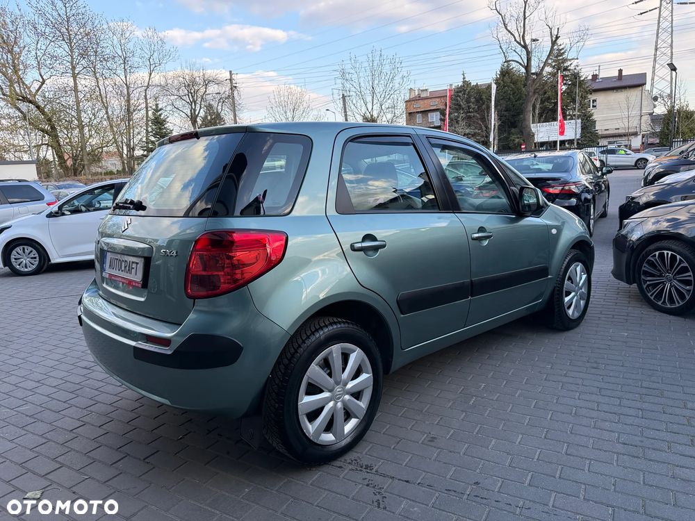 Suzuki SX4 1.5 Comfort - 25