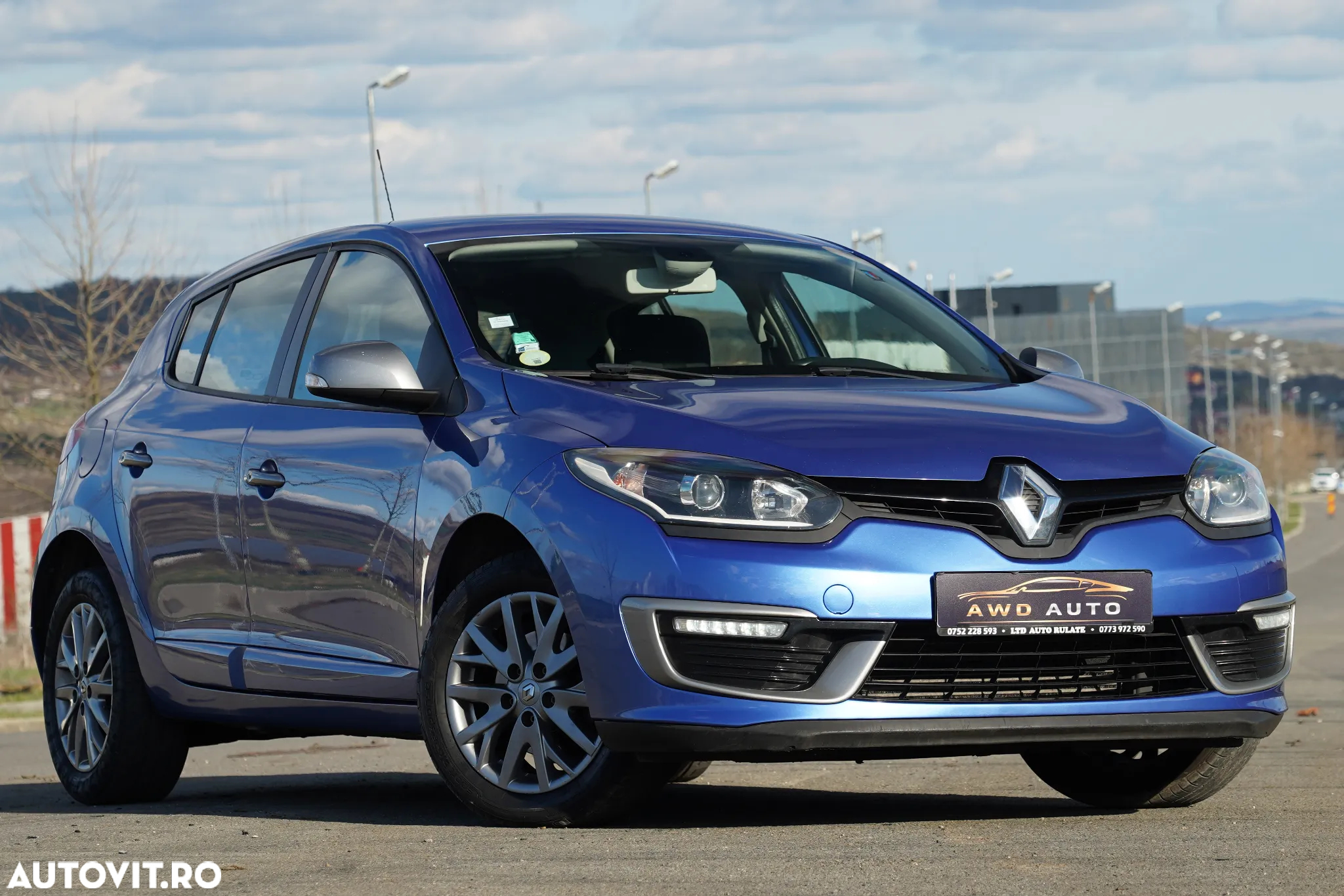 Renault Megane ENERGY dCi 110 GT LINE - 2