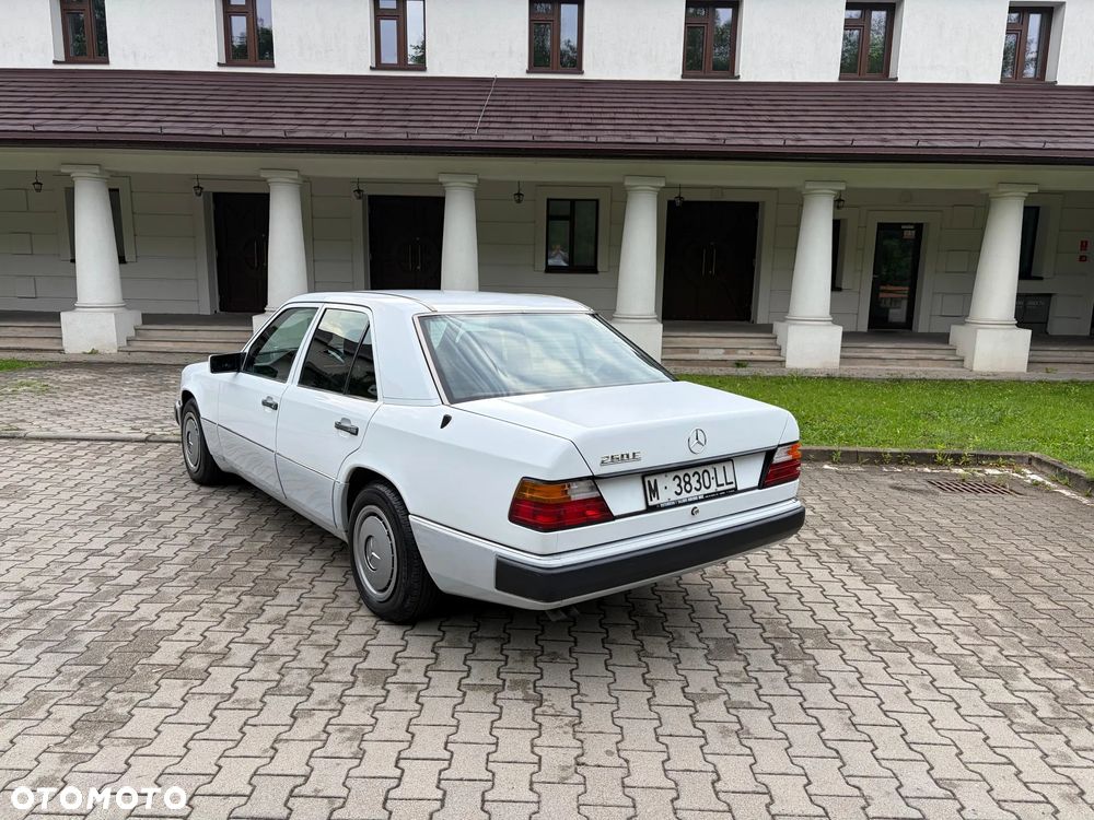 Mercedes-Benz W124 (1984-1993) - 4