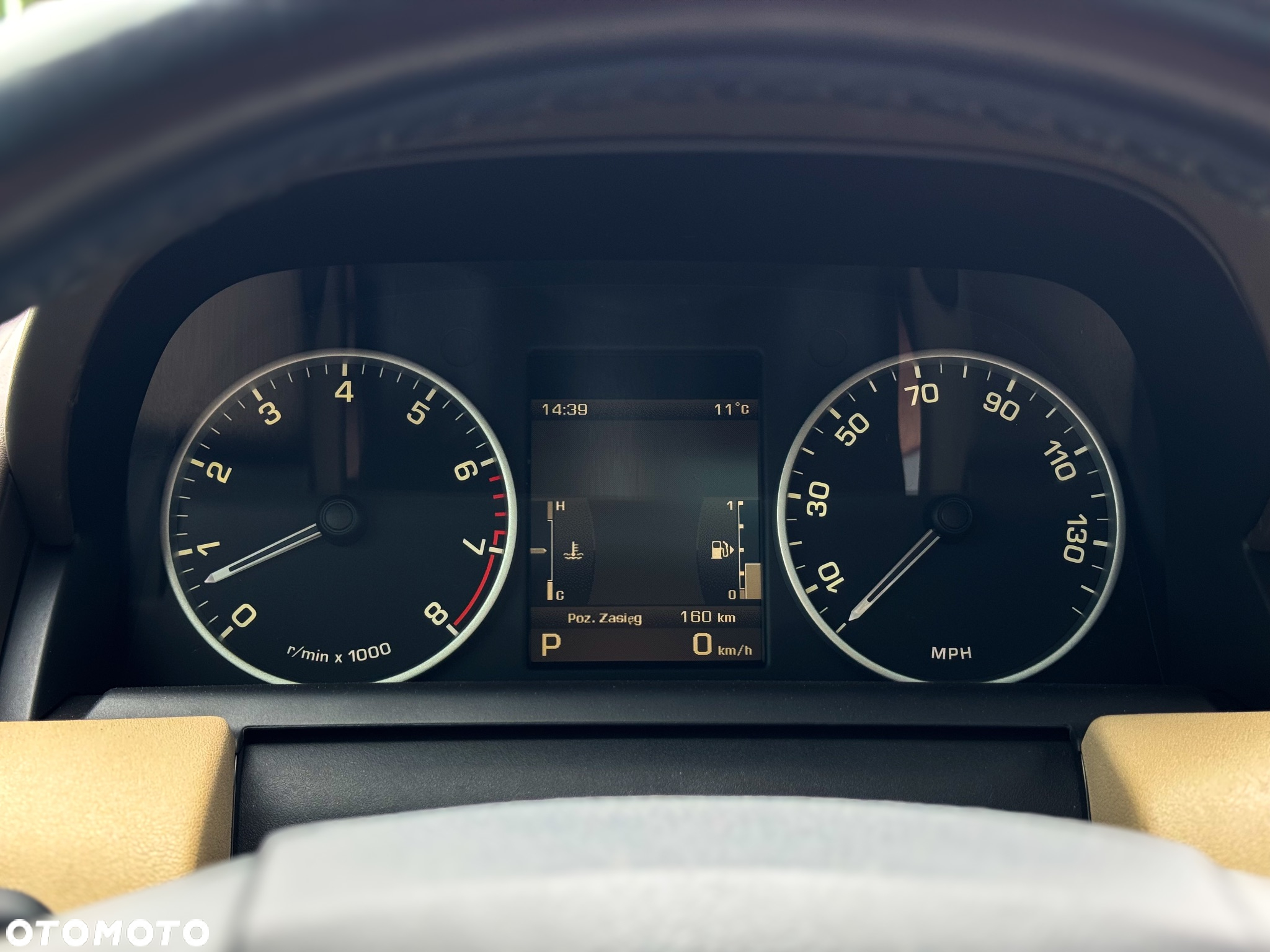 Land Rover Inny - 8