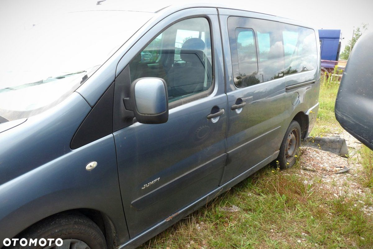 Citroen Jumpy II 2007 2.0HDI RHR Bus (MASKA, ZDERZAK, LAMPA, BŁOTNIK, DRZWI, KLAPA, SZYBA, FOTEL) - 4