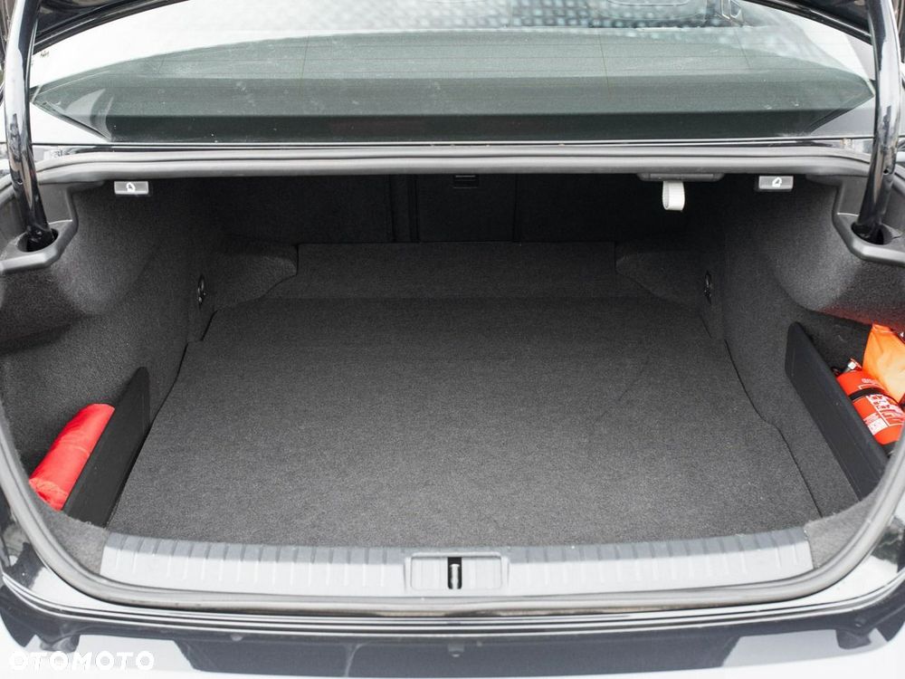 Volkswagen Passat 1.5 TSI EVO Business DSG - 28