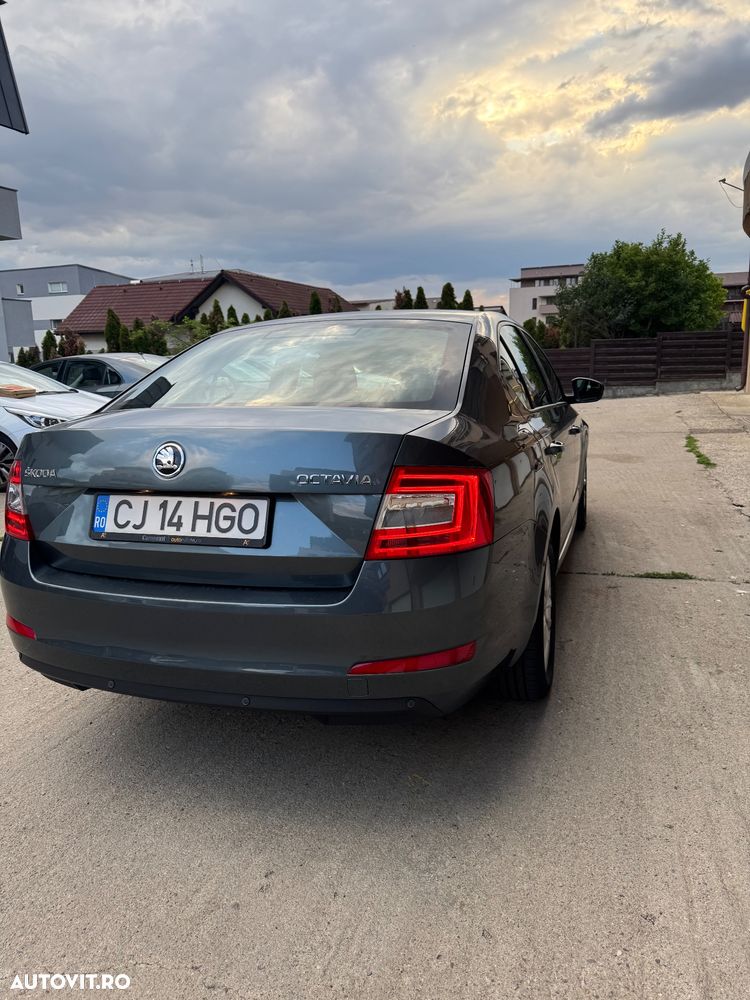 Skoda Octavia 2.0 TDI DSG Style - 14