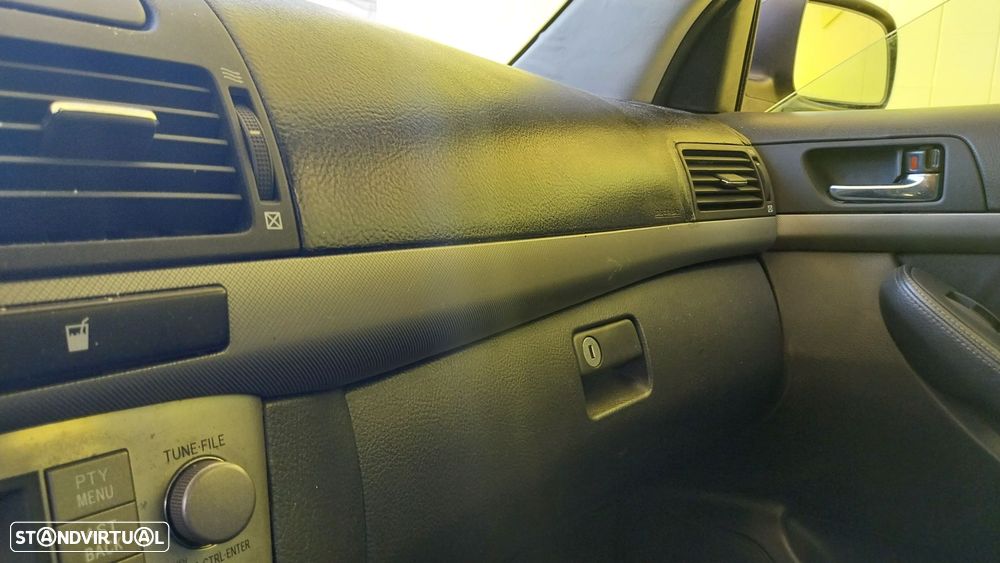 Toyota Avensis SD 2.0 D-4D - 7
