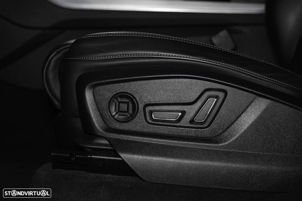 Audi Q7 55 TFSIe quattro S line Tiptronic - 46