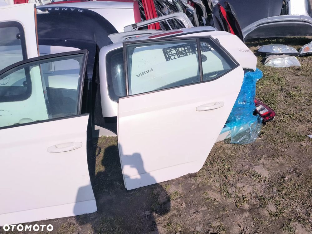 SKODA FABIA III drzwi przód przednie lewe białe - 2