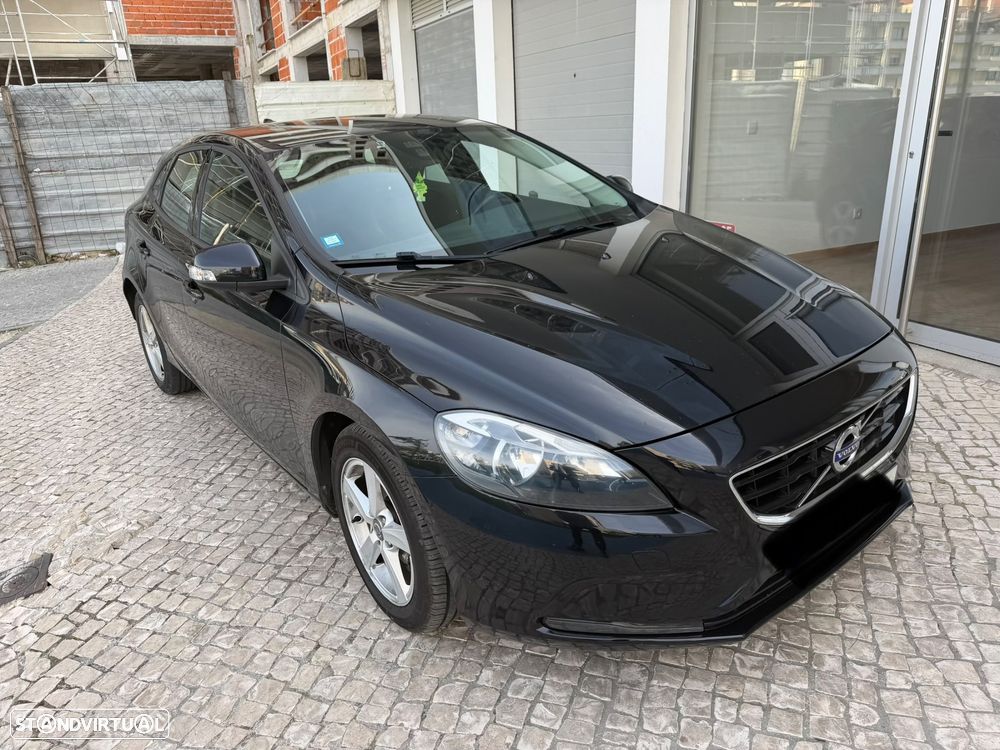 Volvo V40 1.6 D2 Momentum - 1