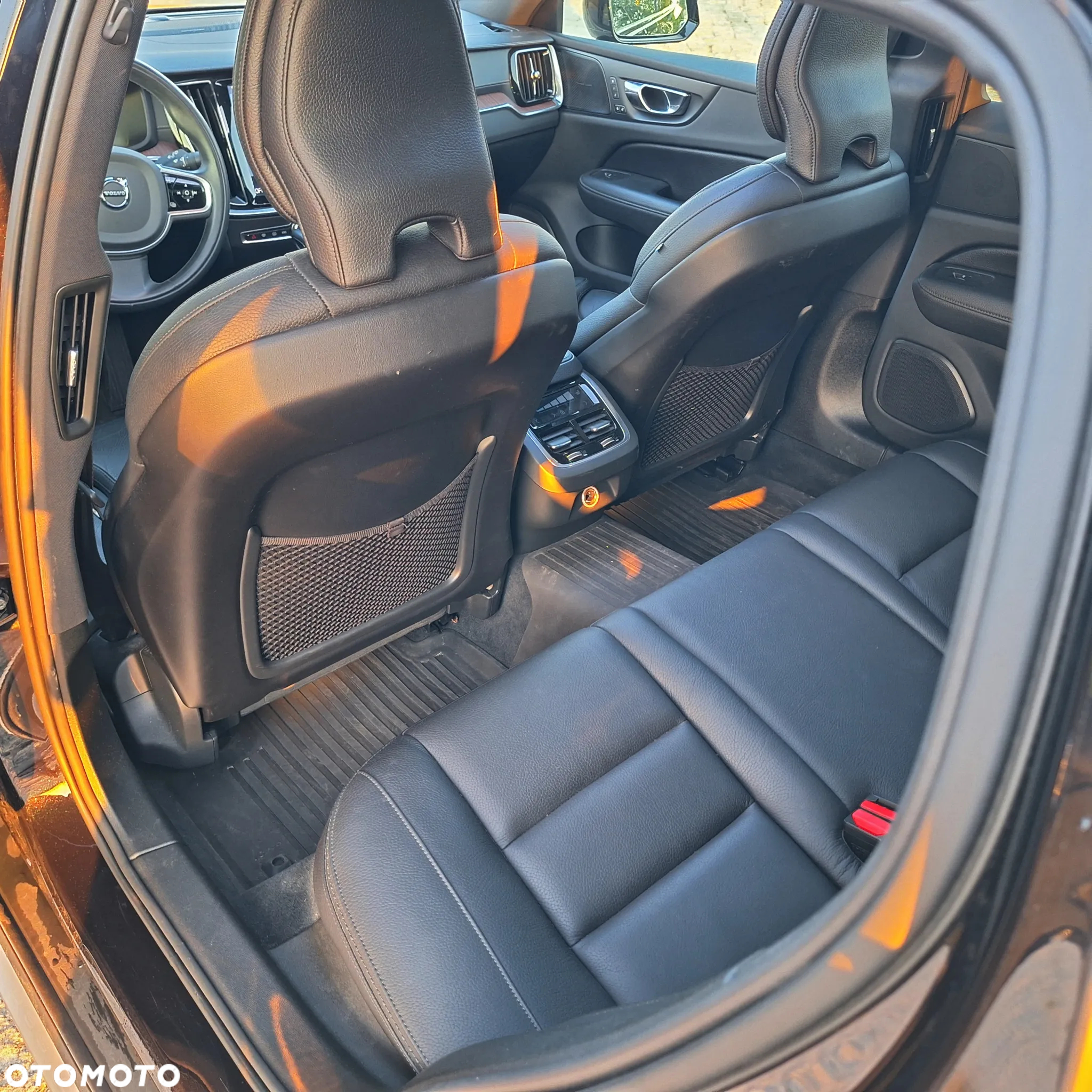 Volvo V60 Cross Country T5 AWD - 14