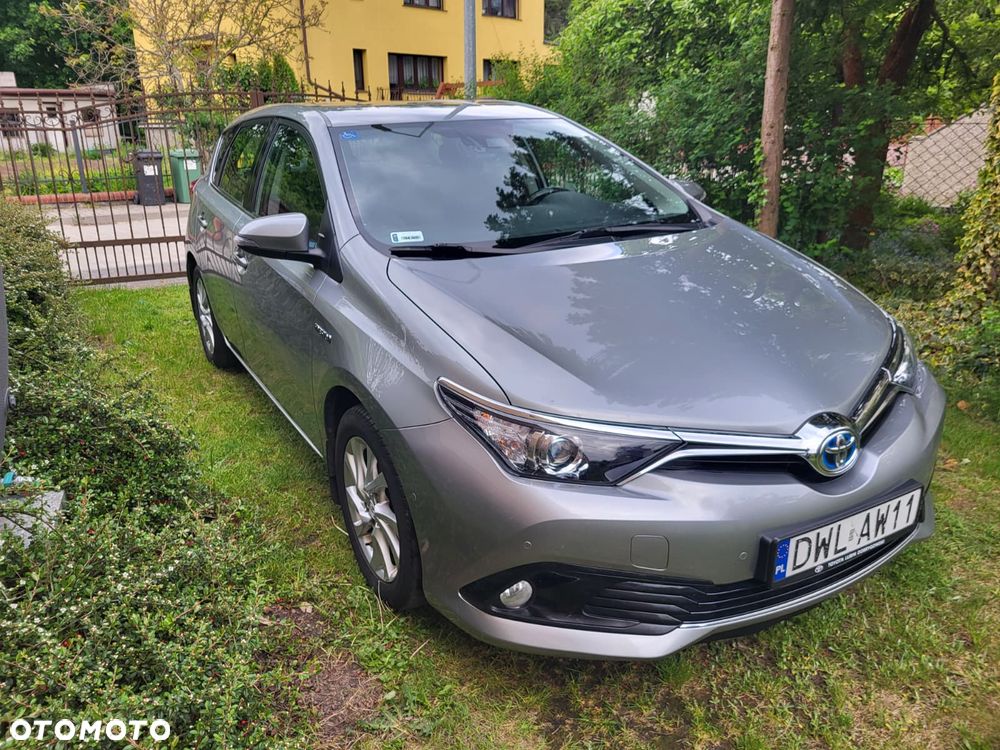 Toyota Auris Hybrid 135 Premium - 1
