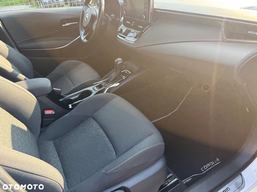 Toyota Corolla 1.8 Hybrid Comfort - 13