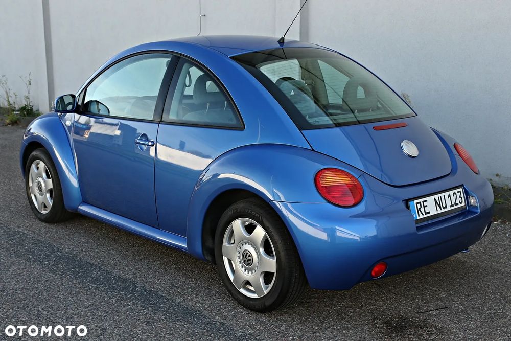 Volkswagen New Beetle - 27