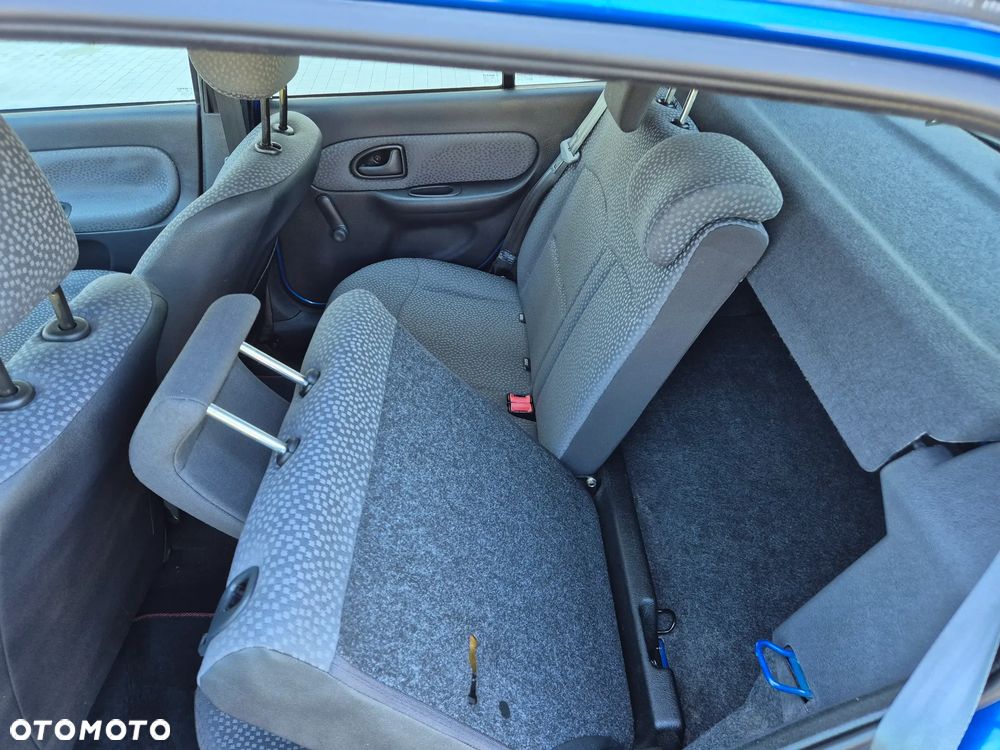 Renault Clio 1.2 16V Privilege - 38