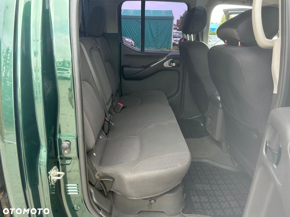 Nissan Navara 2.5 D SE - 19