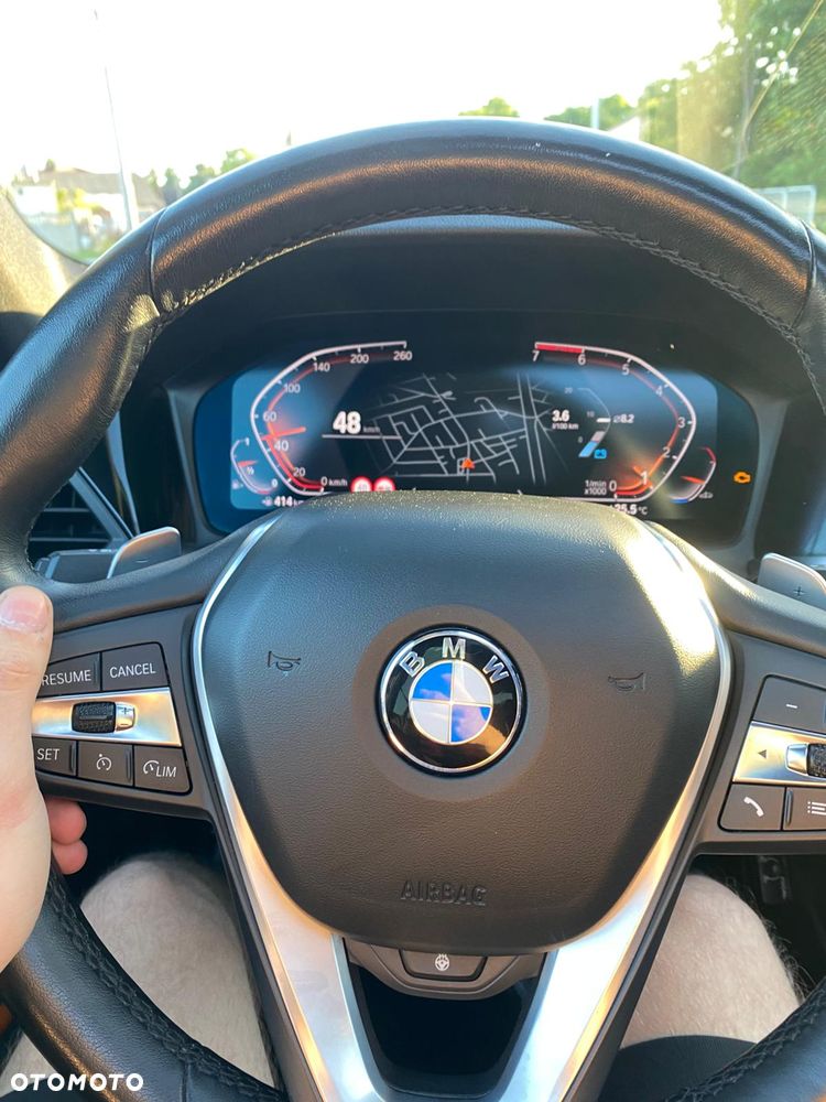 BMW Seria 3 330i M Sport - 27