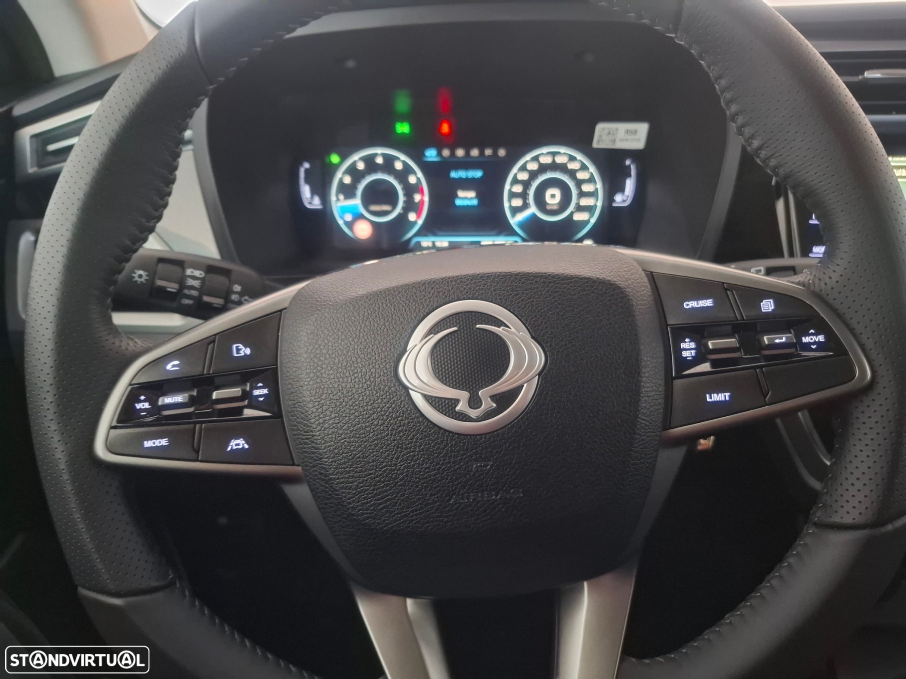 KGM Korando - 17