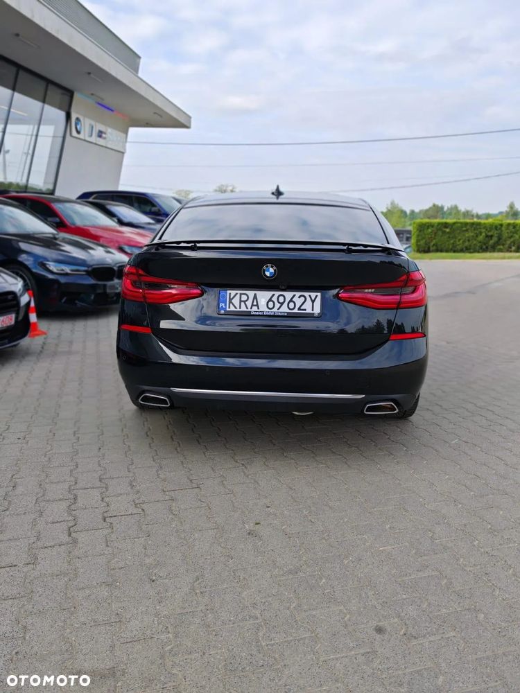 BMW 6GT - 5