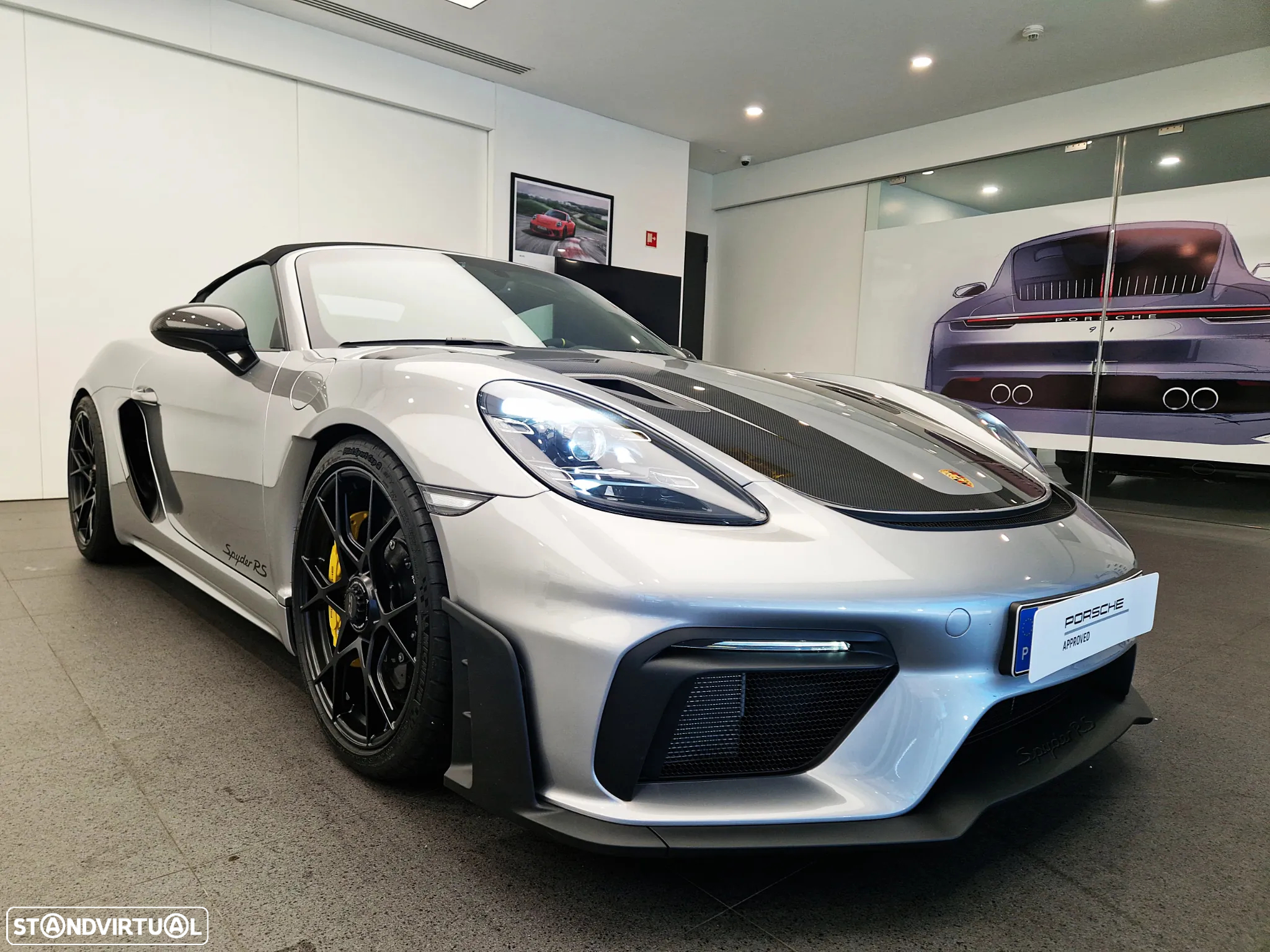 Porsche 718 Spyder RS - 12