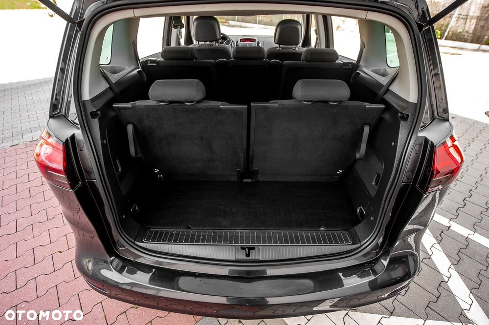 Opel Zafira 1.4 T Cosmo EU6 - 37