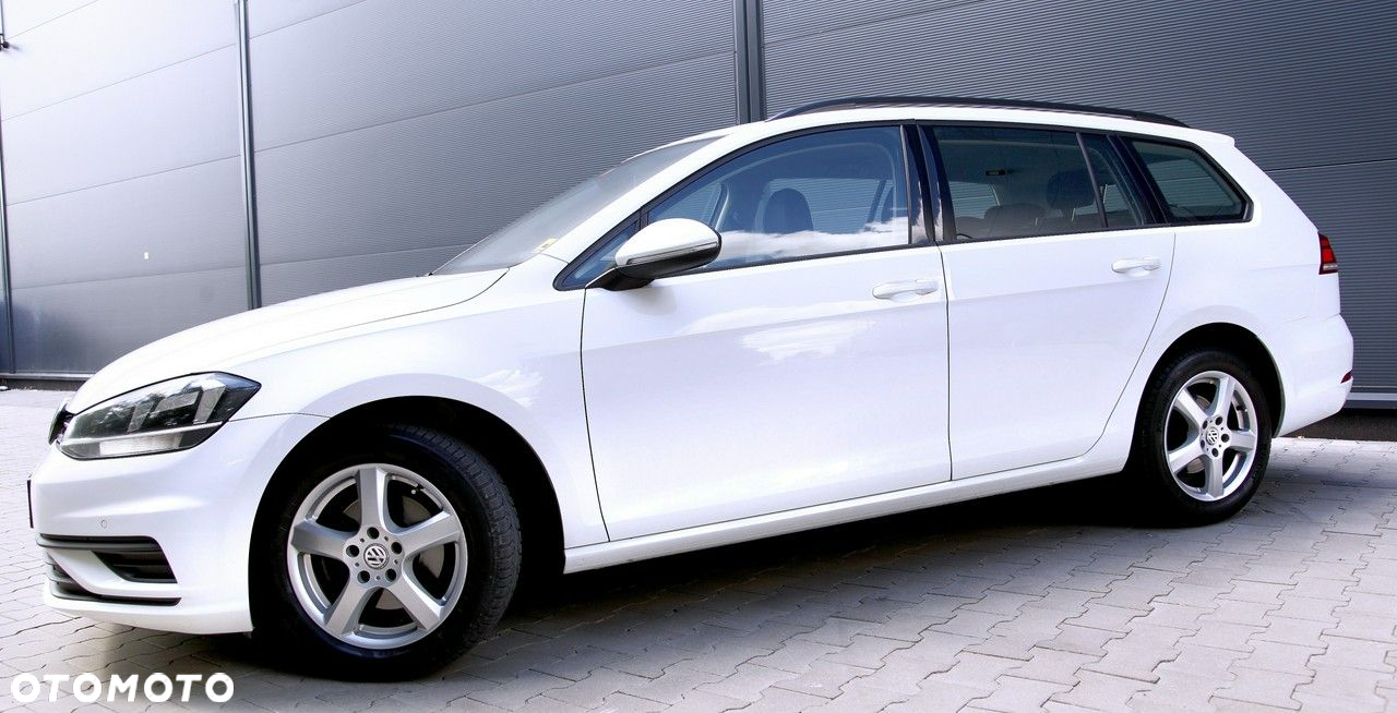 Volkswagen Golf - 20