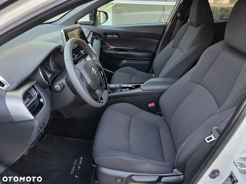 Toyota C-HR - 18
