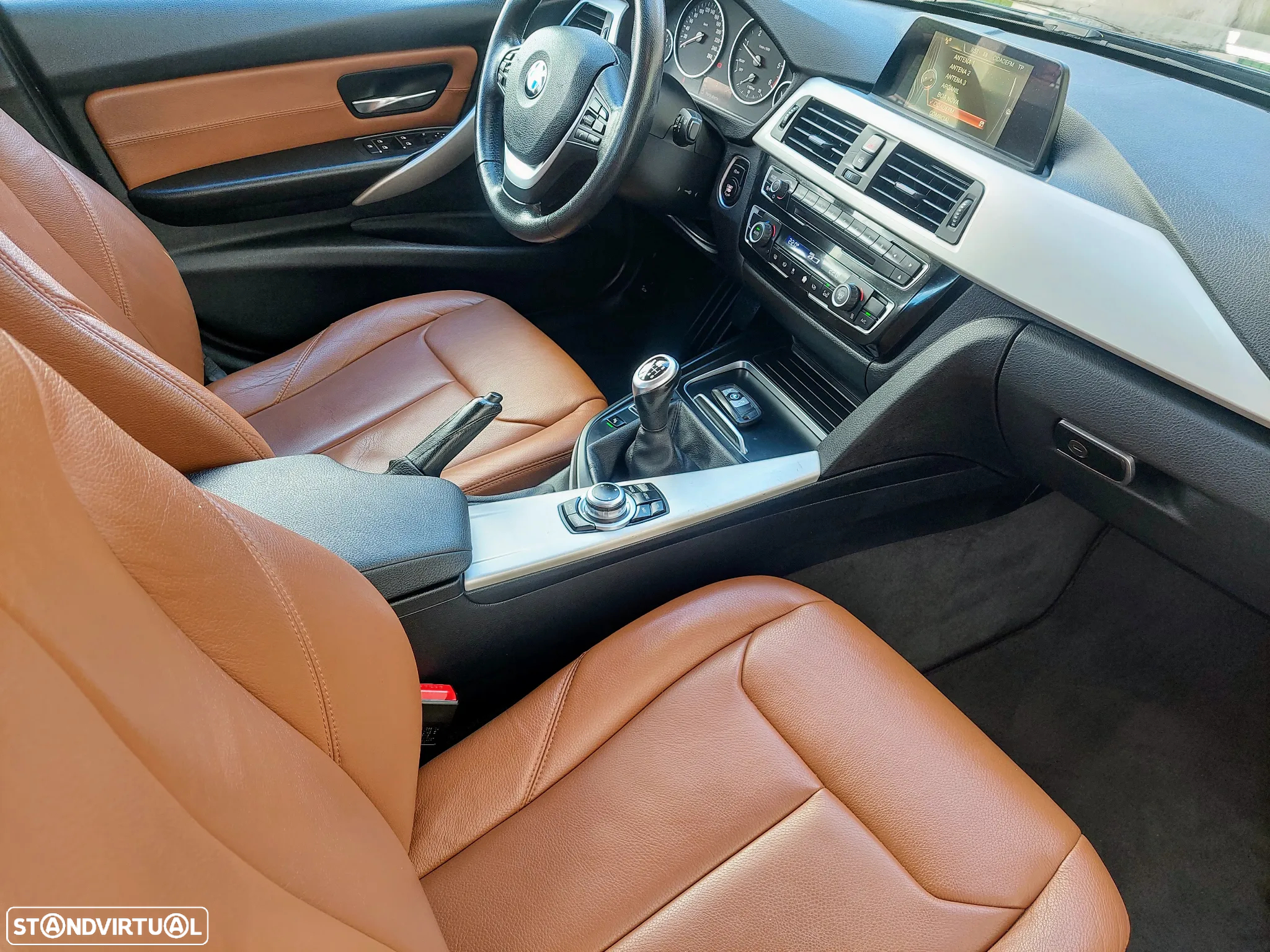 BMW 320 d Line Luxury - 46