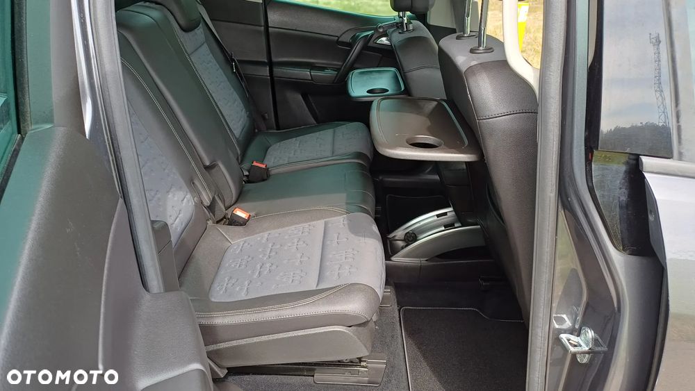 Opel Meriva - 24