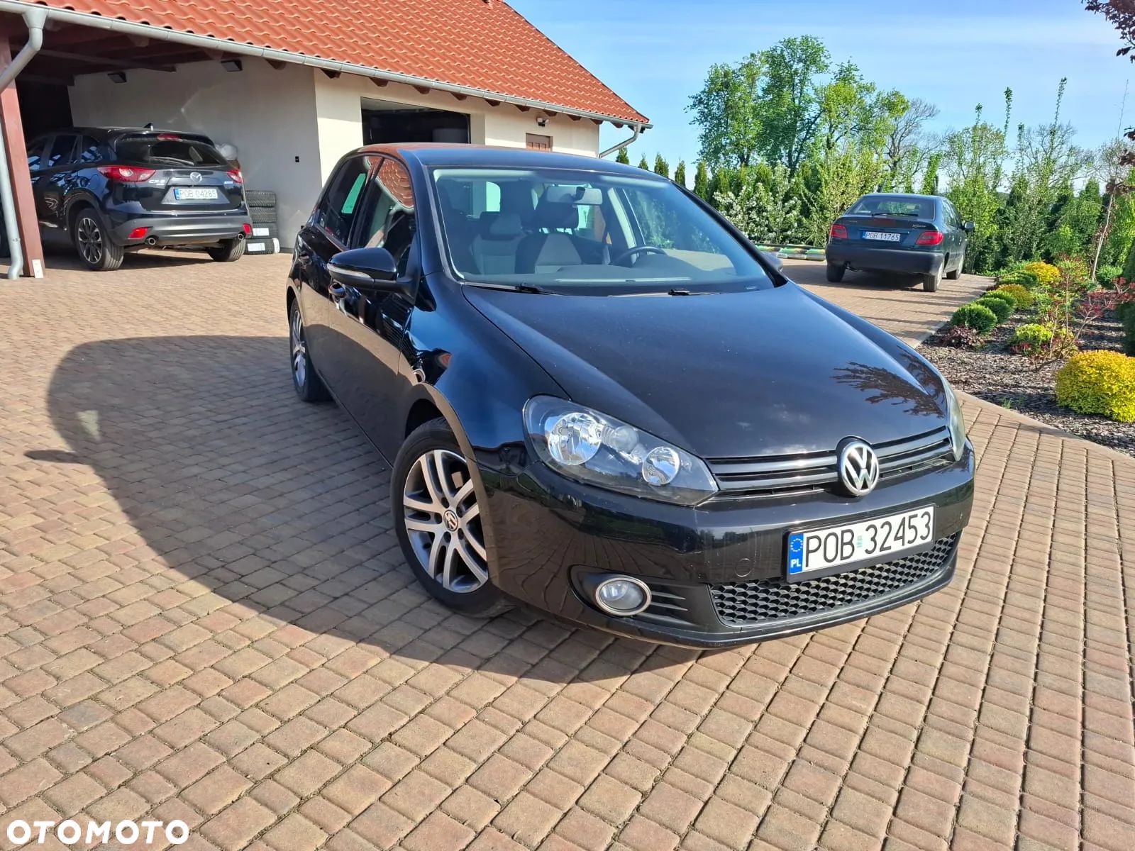 Volkswagen Golf - 1