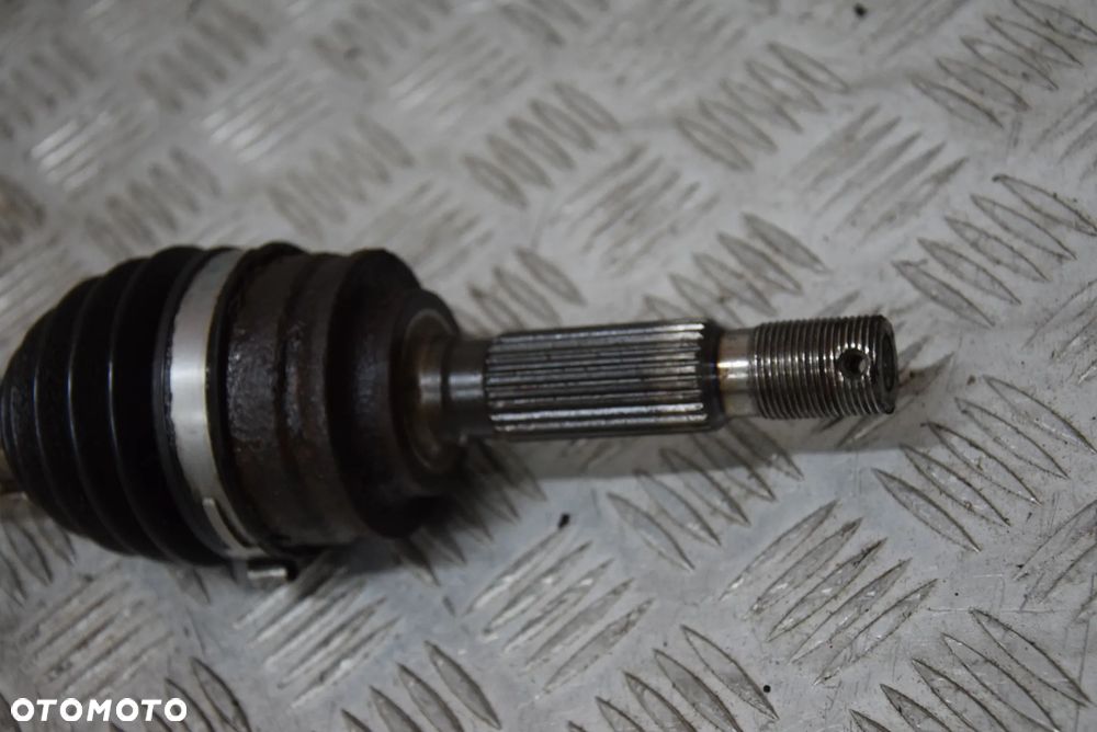 JEEP COMPASS  2.4 PÓŁOŚ PRAWA TYŁ - 7