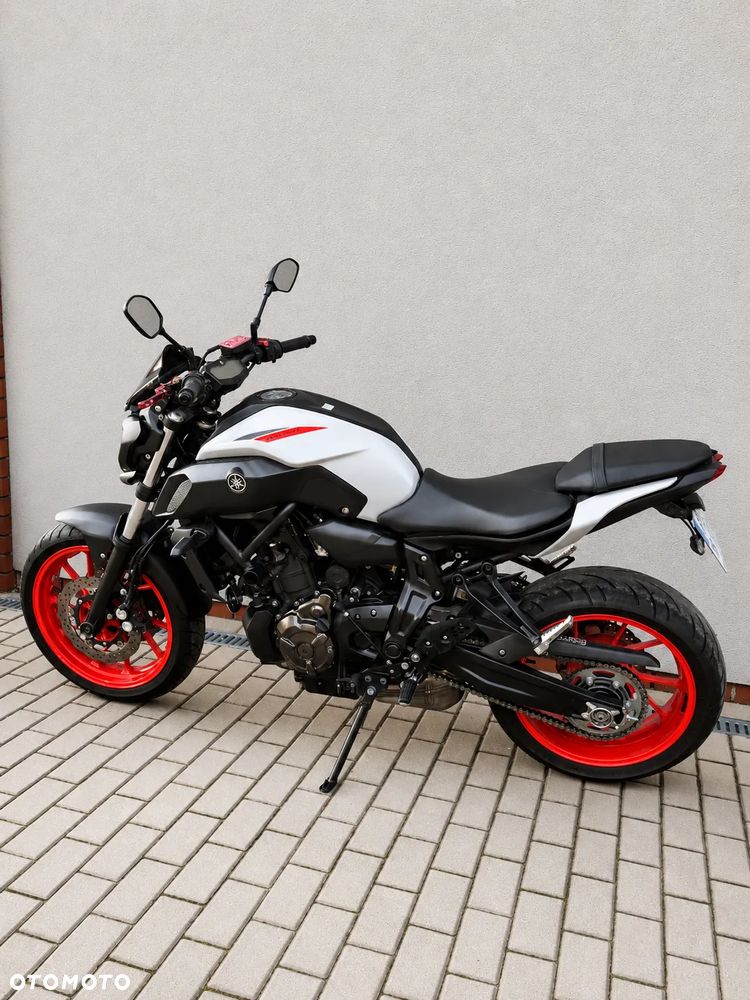 Yamaha MT - 8