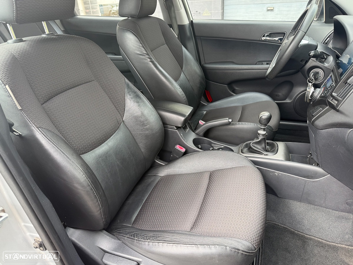Hyundai i30 CW 1.6 CRDi STyle - 8