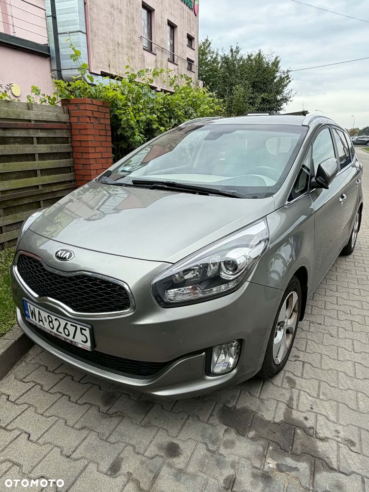 Kia Carens 2014 photo 2