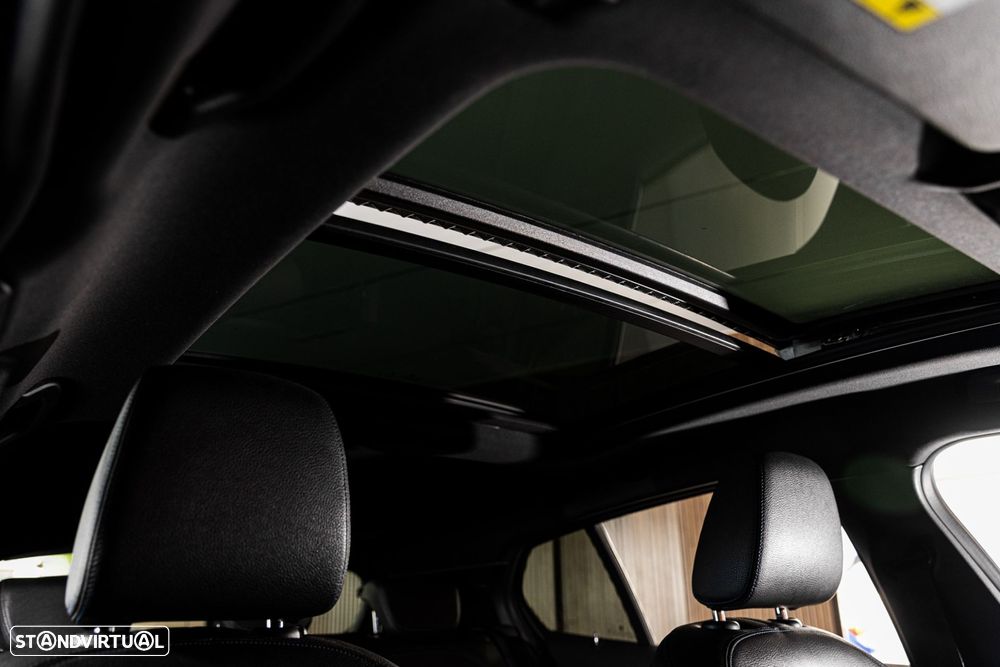 BMW 118 i Pack Desportivo M Auto - 28