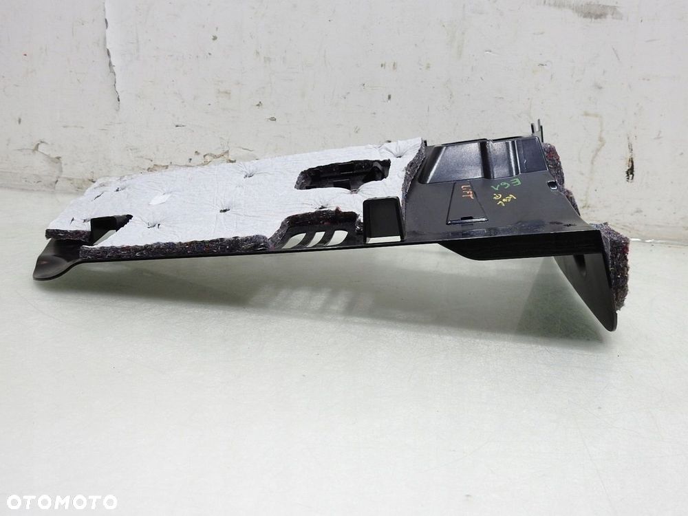 OSŁONA POD KONSOLĘ DESKE PRAWA BMW E60 E61 LIFT - 2