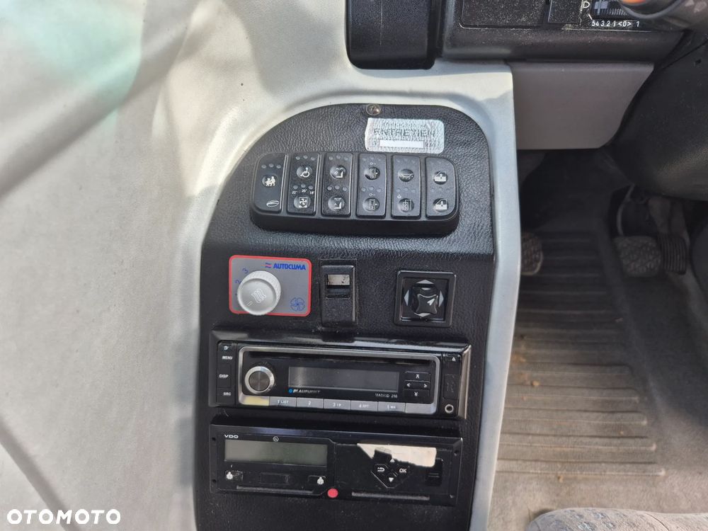 Mercedes-Benz VARIO FERQUI/ SPROWADZONY / MANUAL / KLIMA / E5 - 18