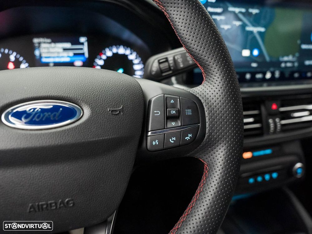 Ford Focus 1.0 EcoBoost MHEV ST-Line - 23