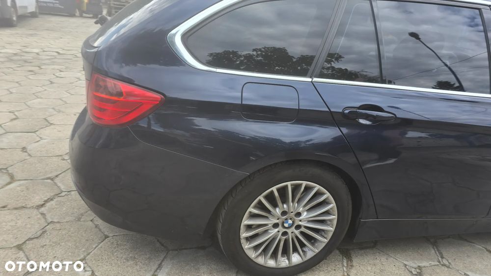 BMW Seria 3 330d Edition Luxury Line Purity - 9