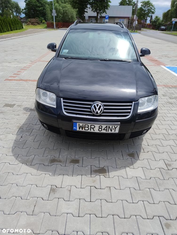 Volkswagen Passat - 1