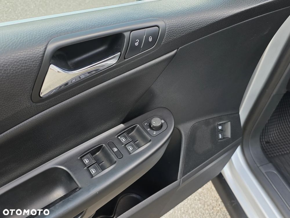 Volkswagen Passat 2.0 TSI Automatik Highline - 18