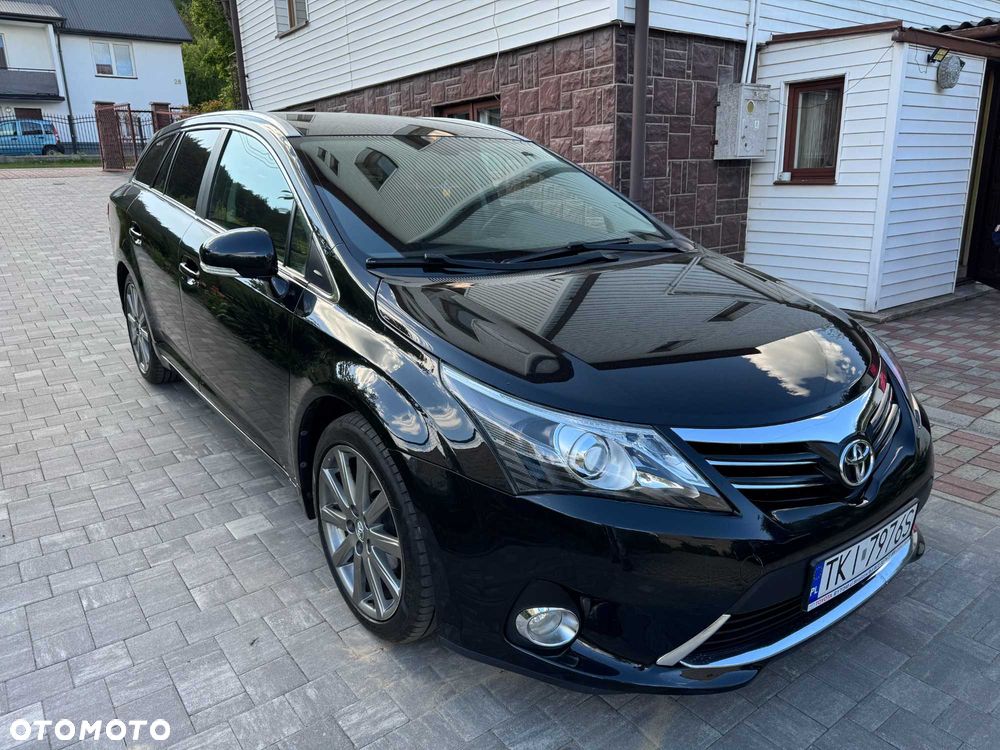 Toyota Avensis - 1