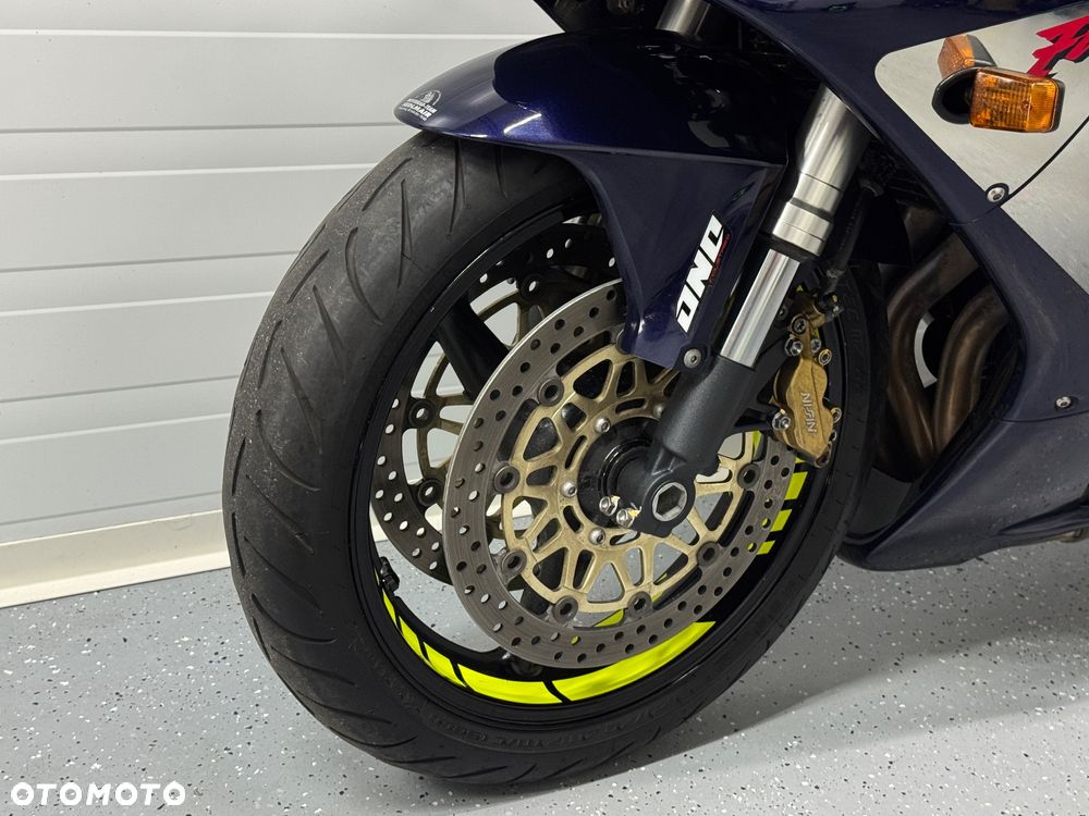 Honda CBR - 22
