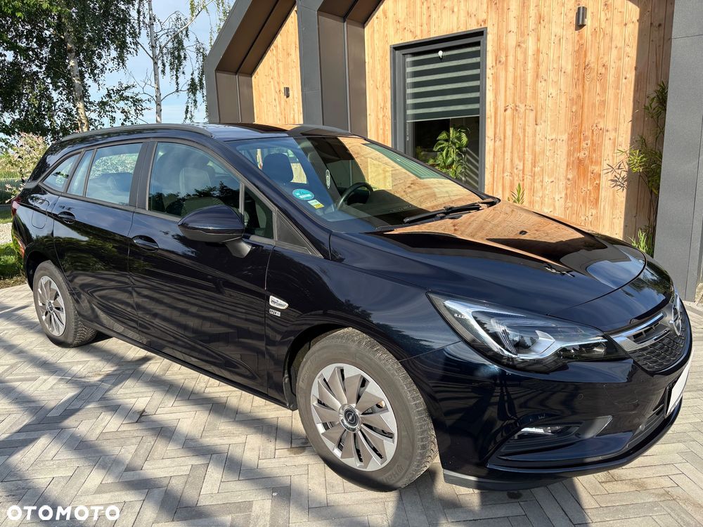 Opel Astra 1.6 CDTI Sport - 30