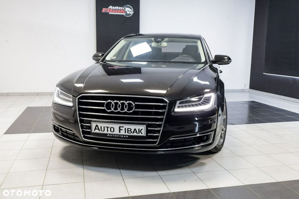 Audi A8 - 4