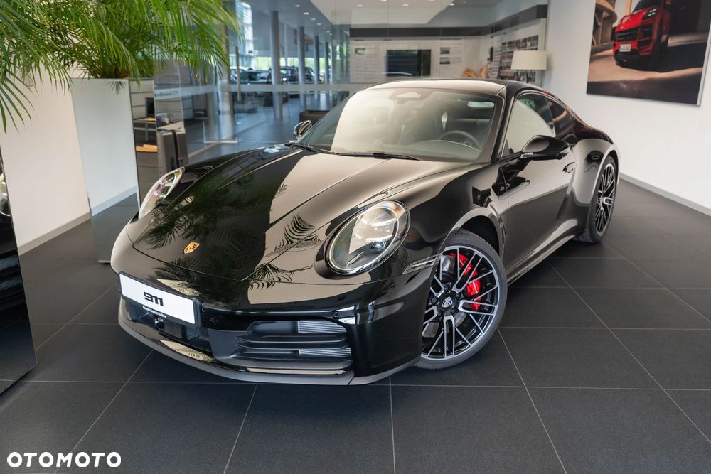 Porsche 911 Carrera 4S - 2
