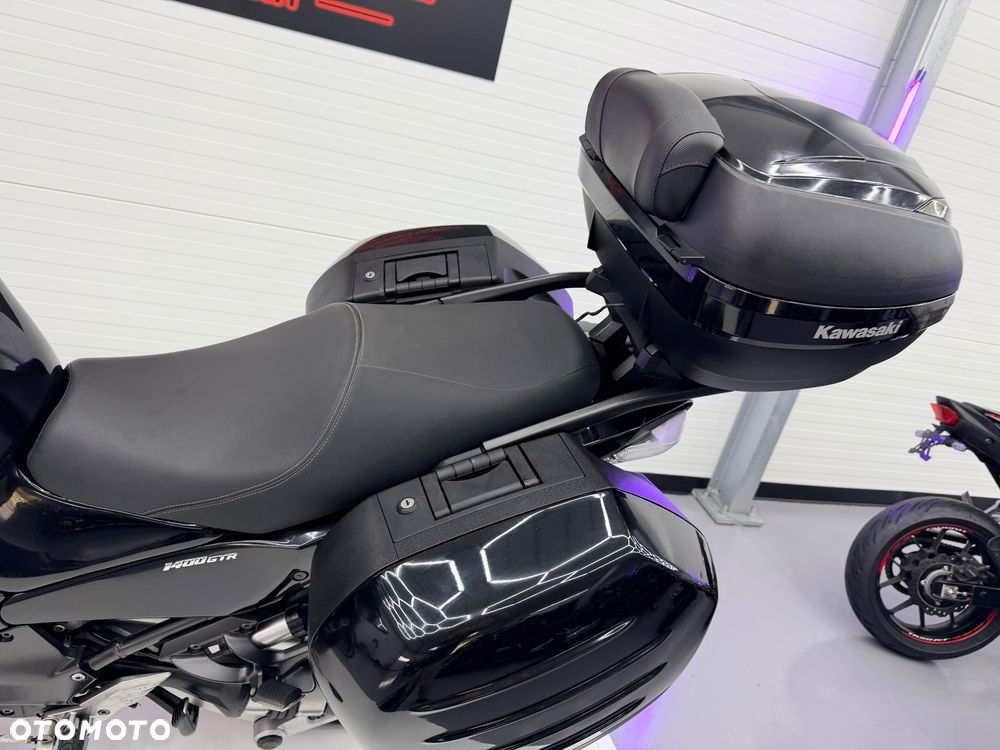 Kawasaki GTR - 28